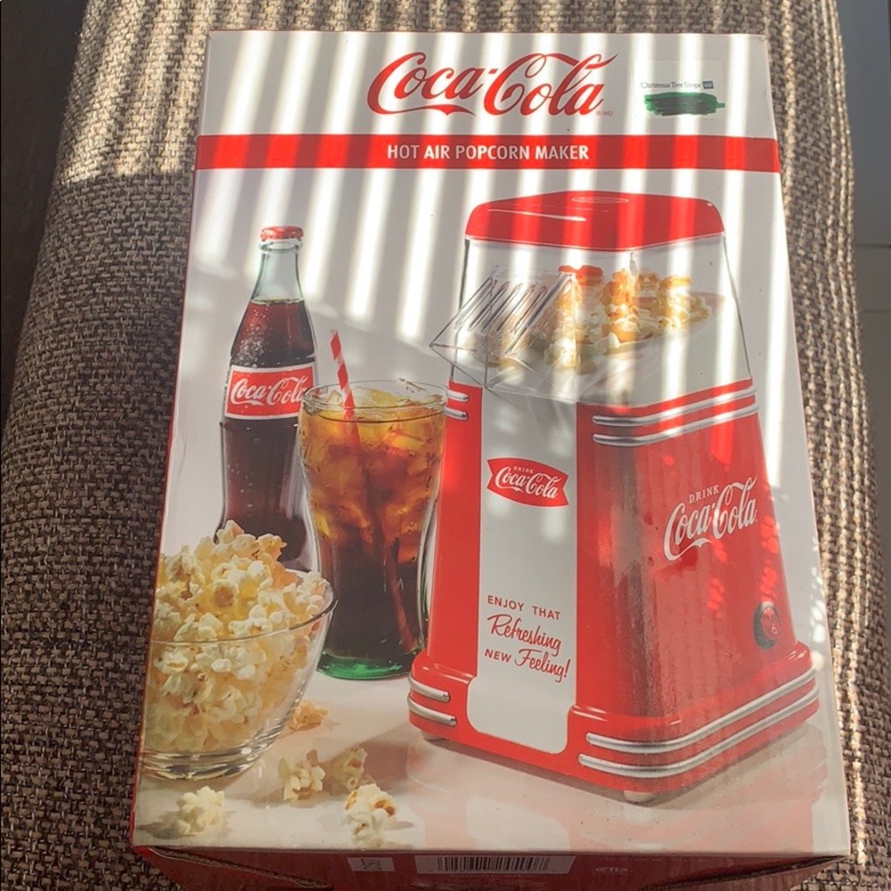 Hot air popcorn maker